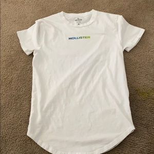 Curved Hem Men’s Hollister T-Shirt